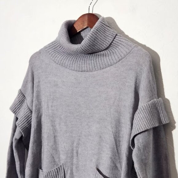 Francesca's Women's One Size Fits All Long Sleeve Turtleneck Sweater - Picture 2 of 5